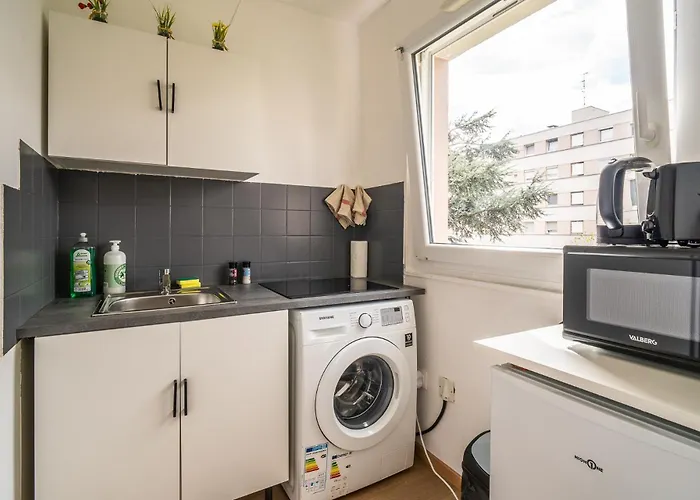 Daire Proche Centre Et Calme - Cozy - Parking Prive En